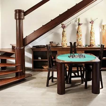 Villa Lhp