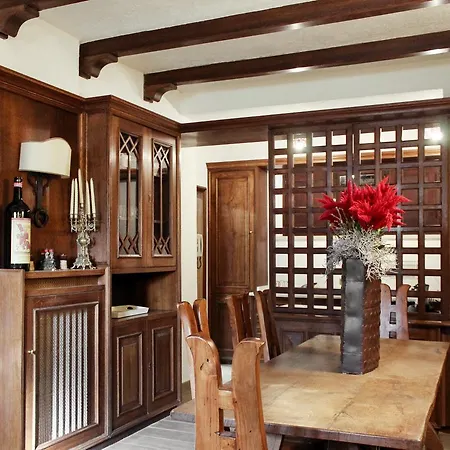 Lhp Villa *