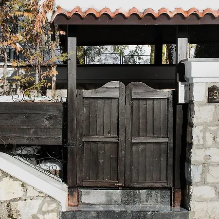 Villa Lhp